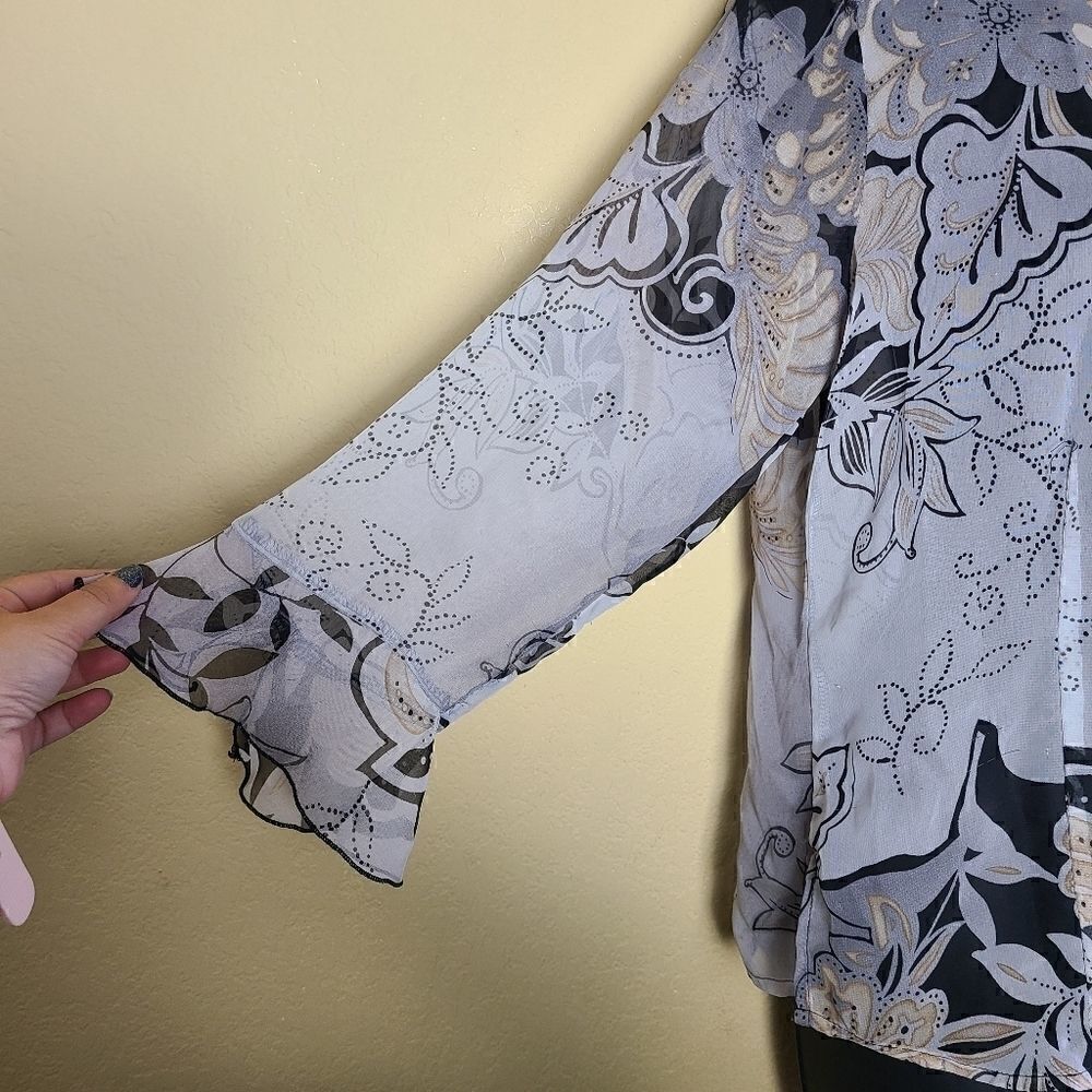 Nicola Sheer Button Up Top - Picture 2 of 8